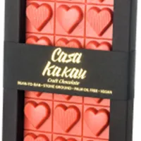 Ciocolata alba vegana cu capsuni si zmeura Love, 70g, Casa Kakau