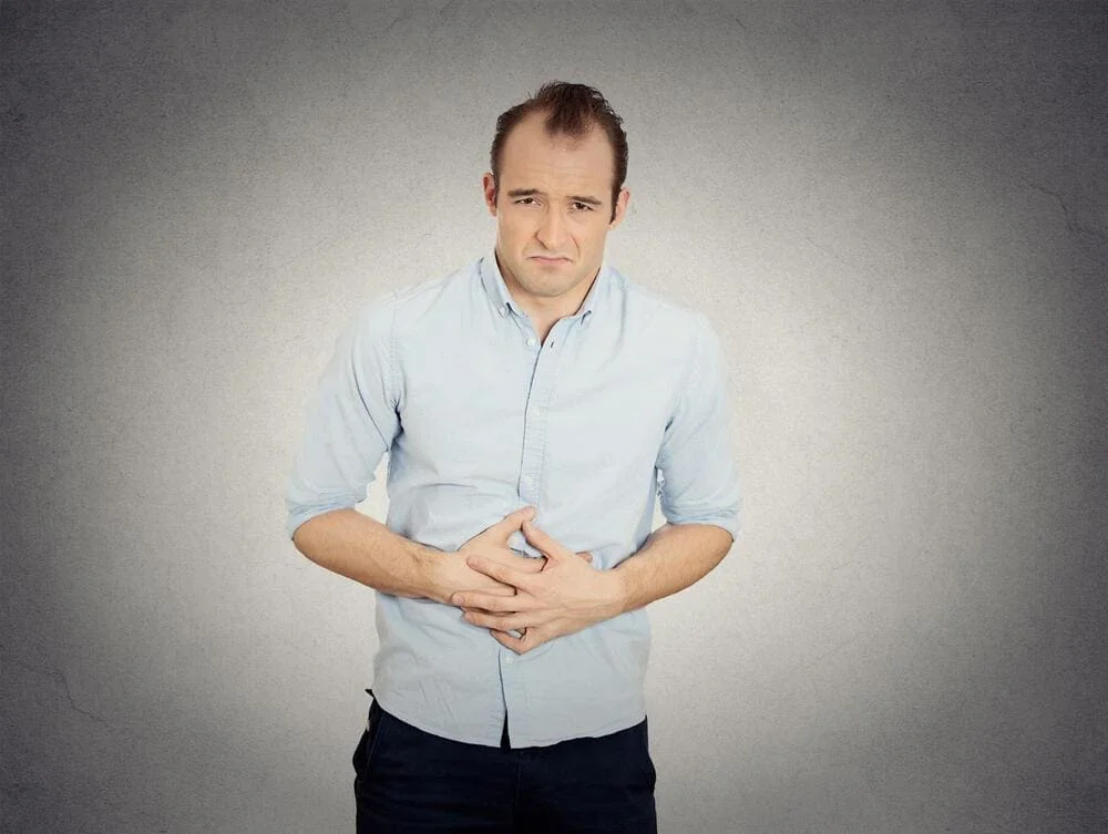Barbat cu ulcer duodenal Barbat cu ulcer duodenal