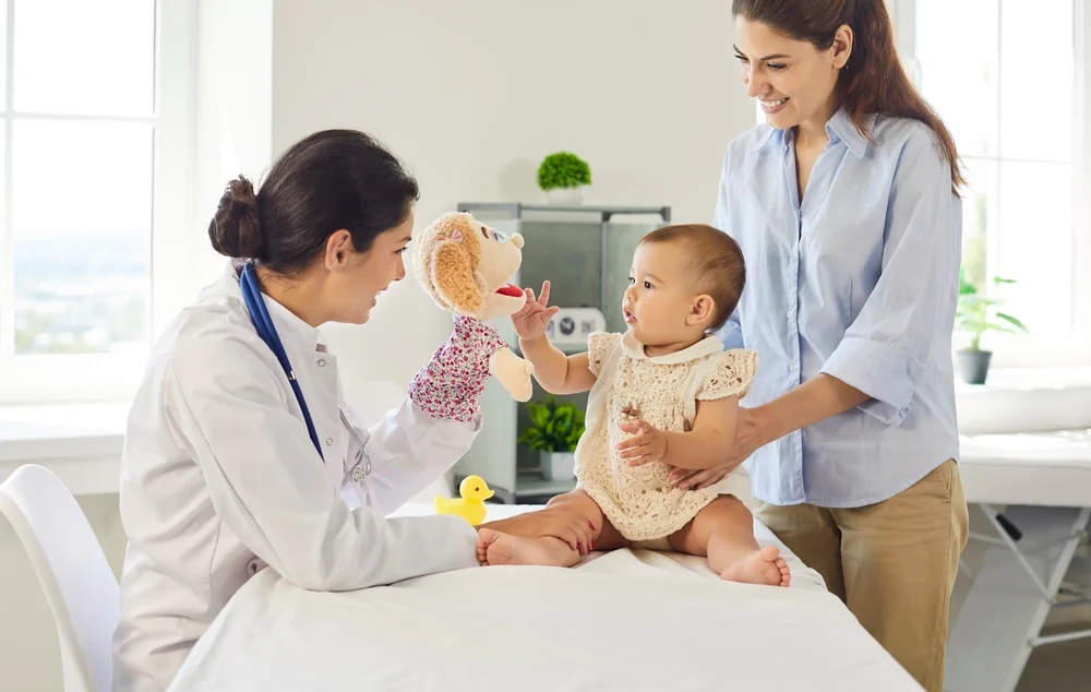 Canal lacrimal infundat la bebelusi: cauze, recomandari