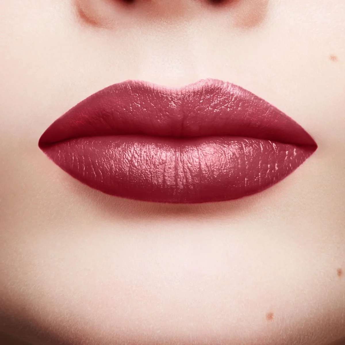 Ruj satinat Color Riche 302 Bois de Rose, 4.8g, L'Oreal Paris