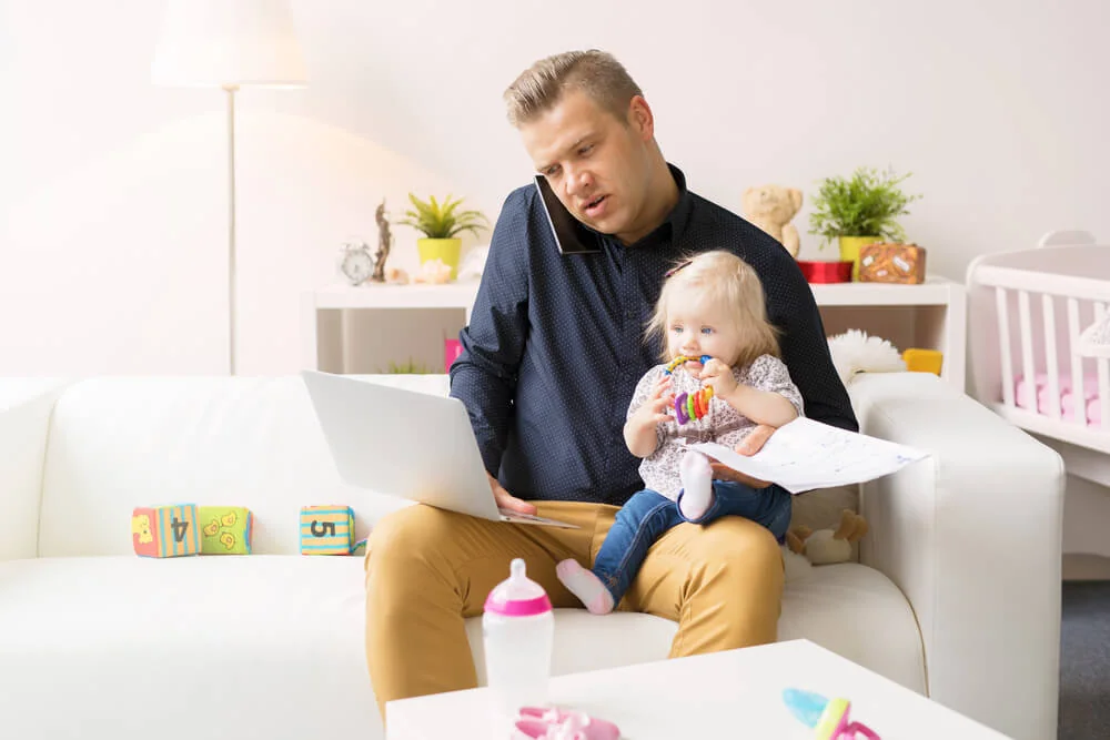 Ingrijirea nou-nascutului: 10 trucuri pentru parintii stresati Ingrijirea nou-nascutului: 10 trucuri pentru parintii stresati