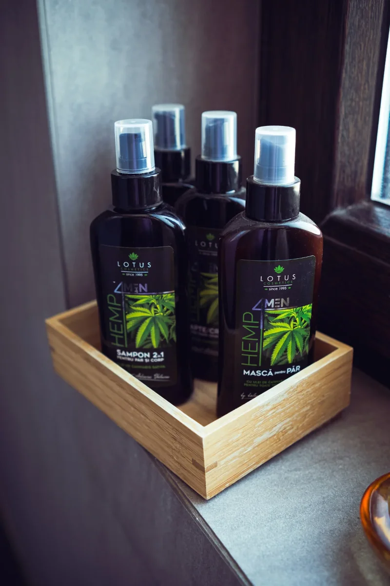 Sampon 2in1 par si corp cu extract de ulei de canabis sativa Hemp 4 Men, 150ml, Lotus Cosmetics