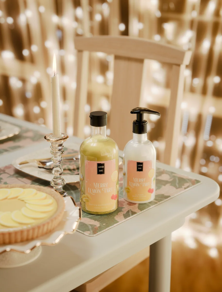 Pachet Gel de dus 500ml + Lotiune de corp 300ml Merry Lemon Tart, Lavish Care