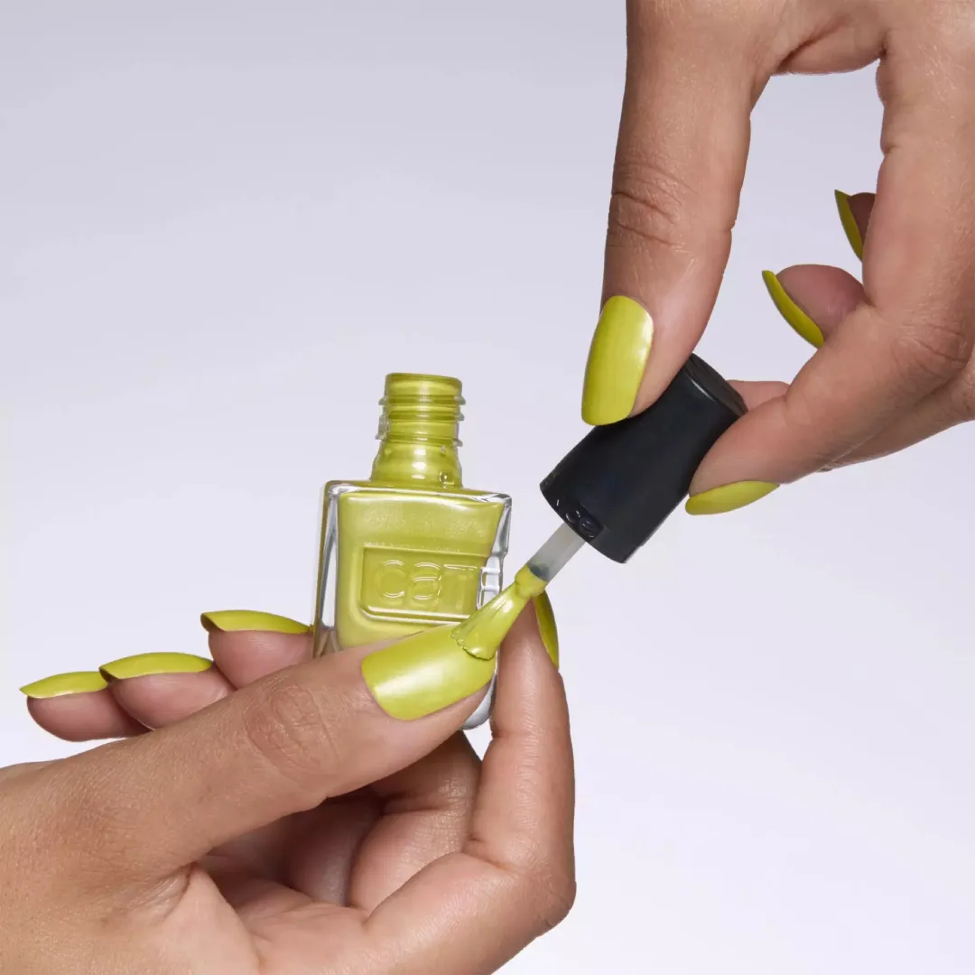 Lac pentru unghii gel Affair 033 You're The Lime to My Tequila Green, 10.5ml, Catrice