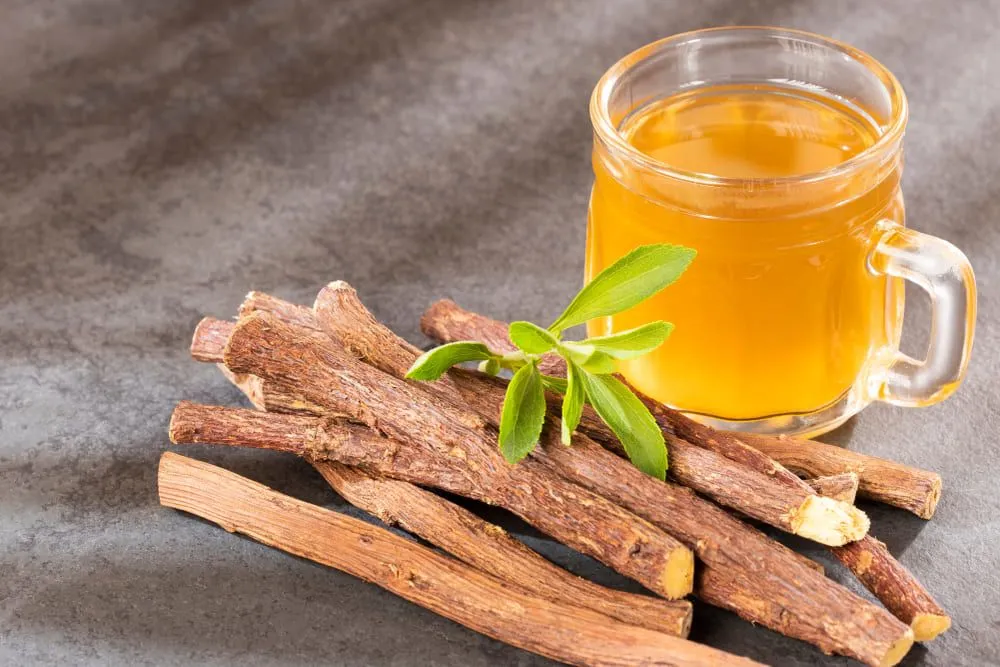 Ceai de lemn dulce: beneficii, proprietati, contraindicatii