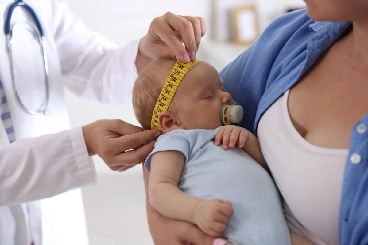 Sindromul Dubowitz: simptome, cauze, diagnostic si monitorizare
