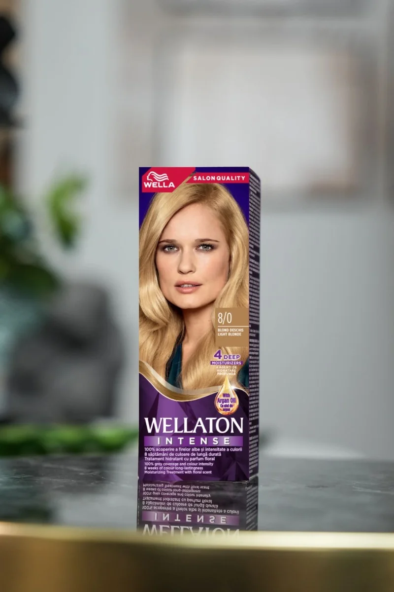 Vopsea de par permanenta Blond Deschis 8.0 Wellaton, 110ml, Wella