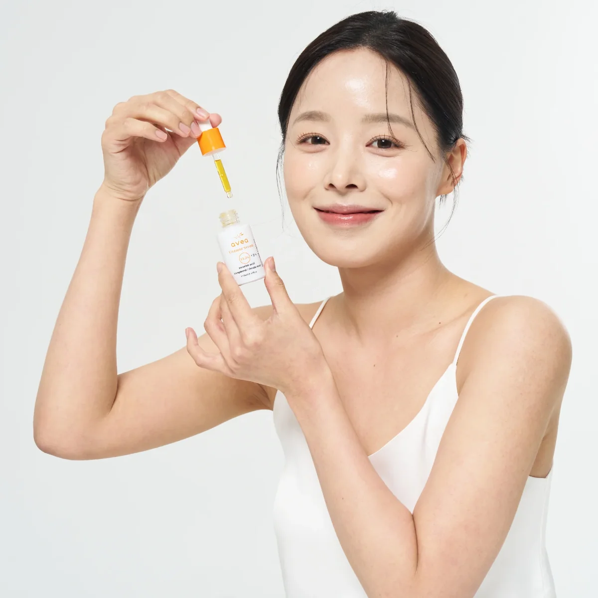 Ser antioxidant si iluminator Vitamin Serum 16.5%, 20ml, Avea