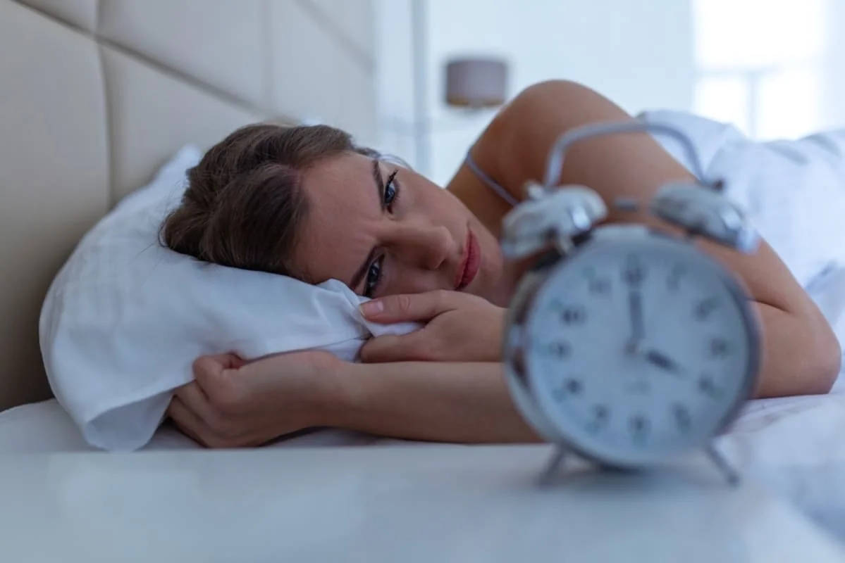 10 alimente care provoaca insomnie – ce sa eviti seara pentru un somn mai bun