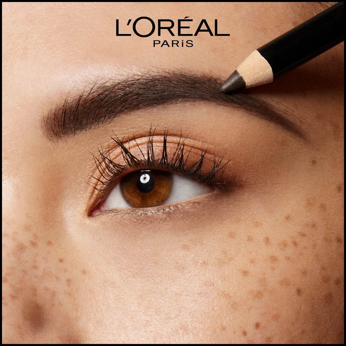 Creion de sprancene cu efect de definire Infaillible 12H Definer 5.0 Light Brunette, 5g, L'Oreal Paris