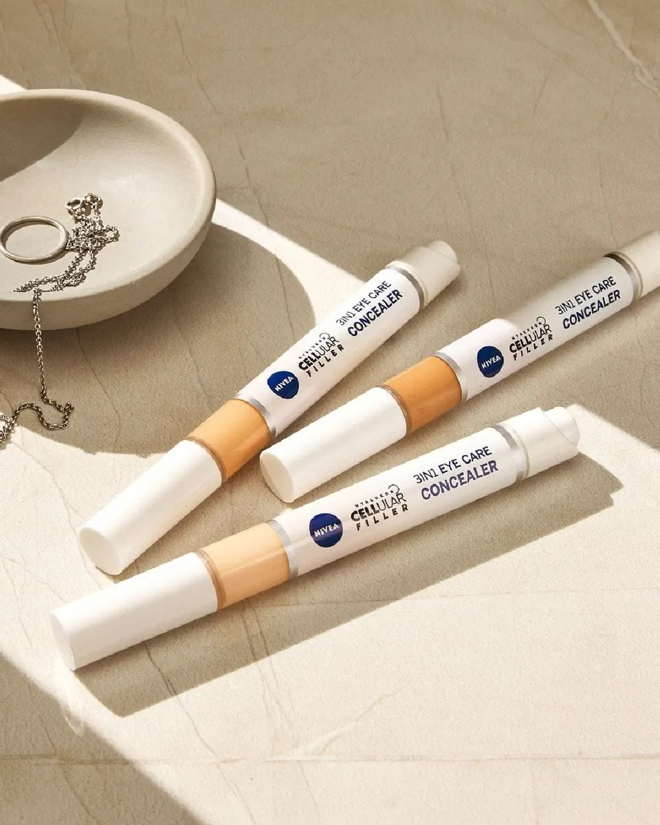 Corector de ochi 3-in-1 Dark Cellular Care, 4ml, Nivea 