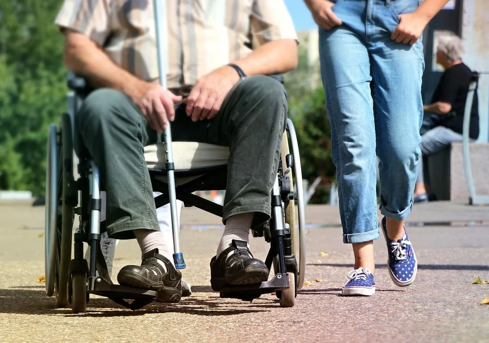 Tratarea si recuperarea in cazul fracturii pertrohateiene Tratarea si recuperarea in cazul fracturii pertrohateiene
