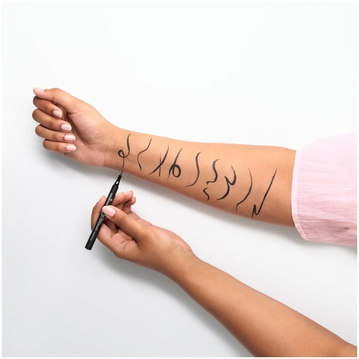 Tus de ochi carioca tiny tip liner waterproof 01 - Deep Black, 1.1ml, Essence