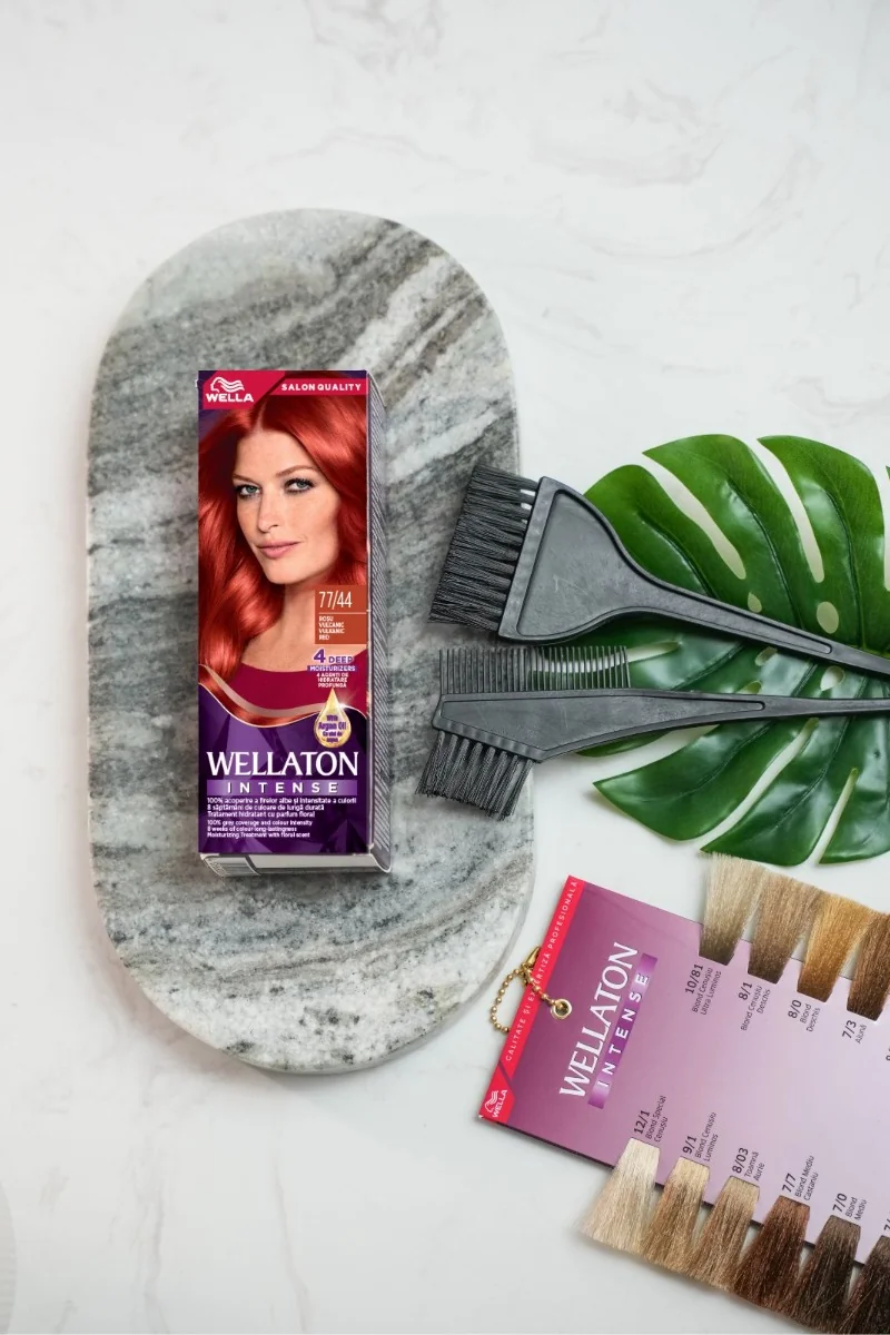 Vopsea de par permanenta Rosu Vulcanic 77.44 Wellaton, 110ml, Wella