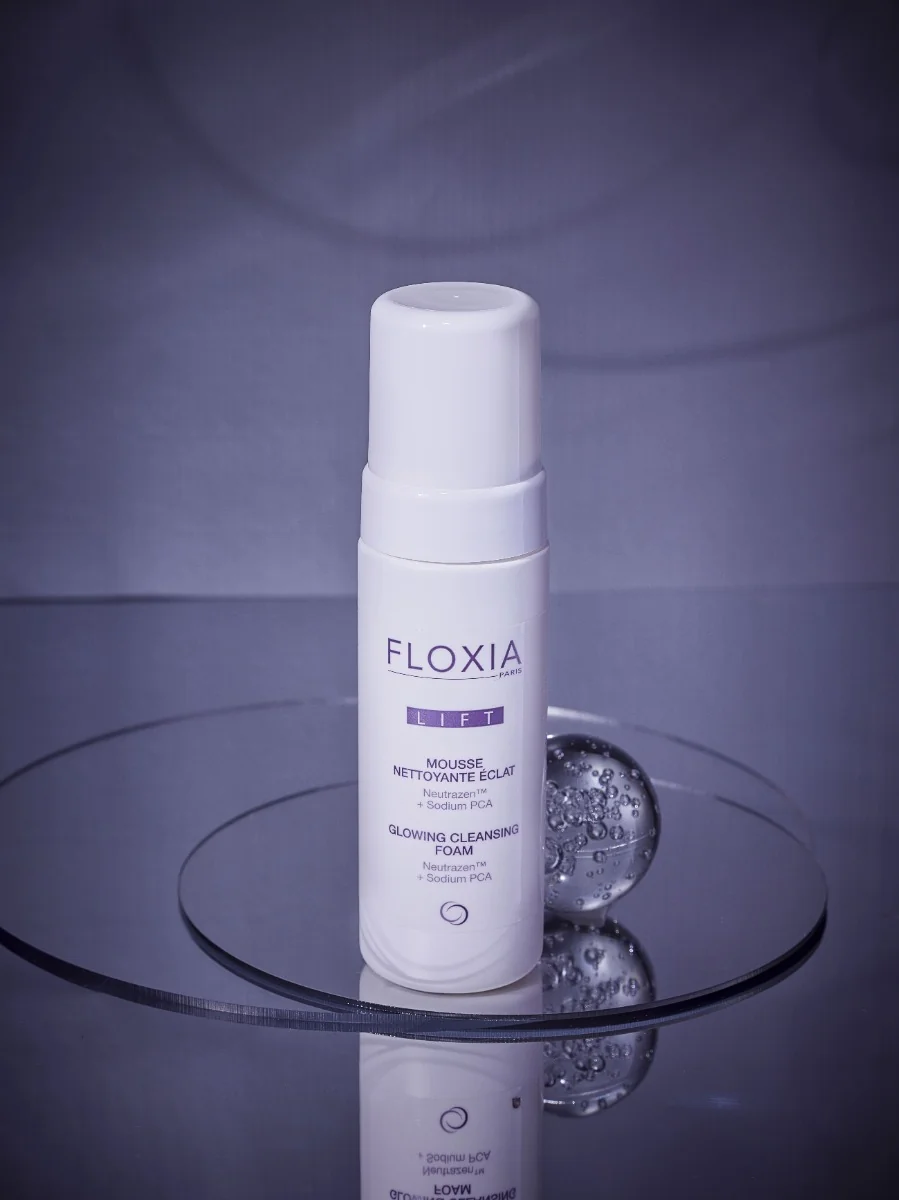 Spuma de curatare iluminatoare, 150ml, Floxia