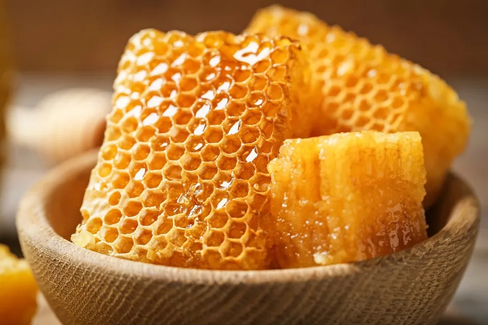 Fagure de miere: beneficii, proprietati, utilizari | Dr.Max Farmacie