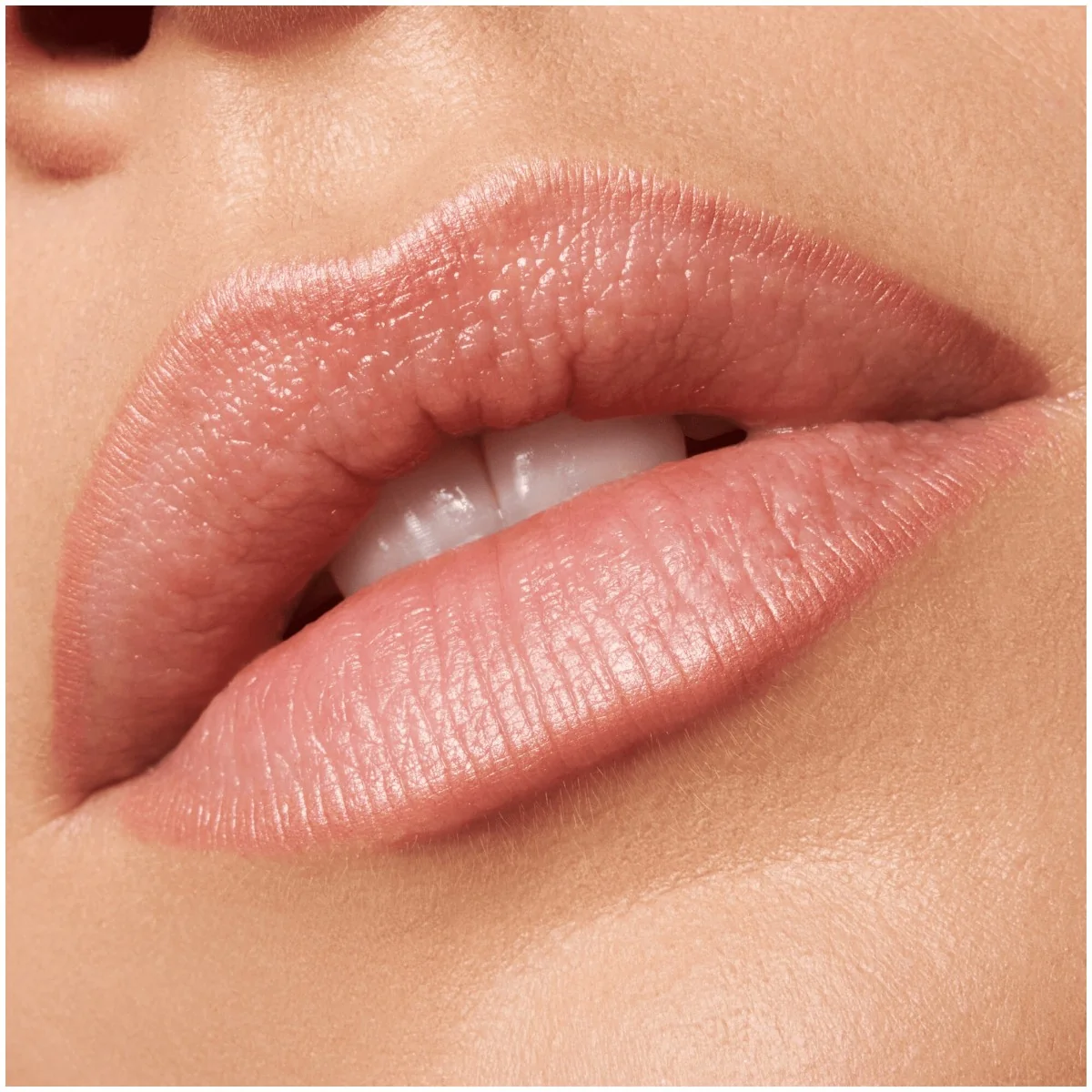 Creion pentru buze Soft & Precise Lip Pencil 302 - Heavenly, 0.78g, Essence