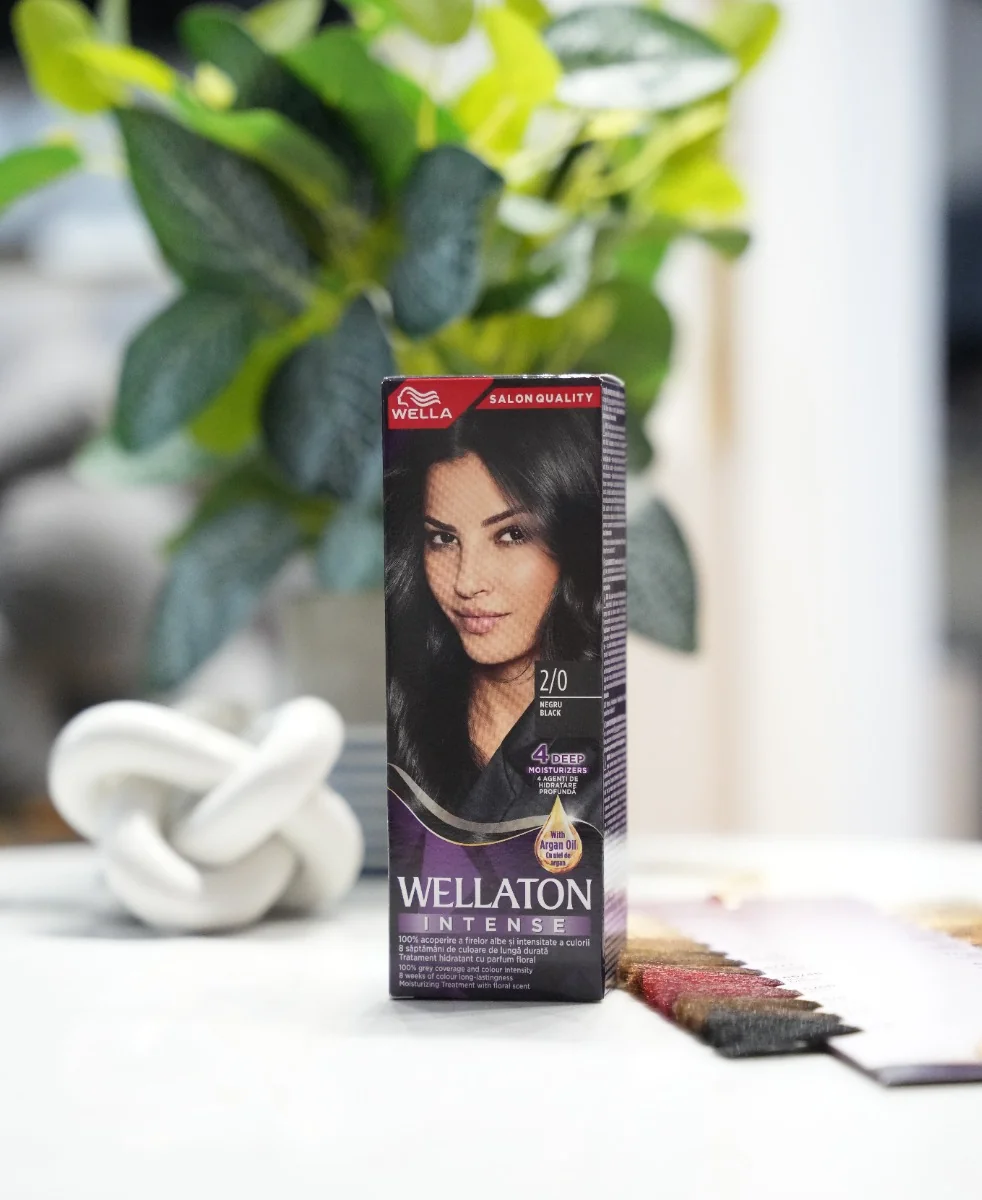 Vopsea de par permanenta Negru 2.0 Wellaton, 110ml, Wella