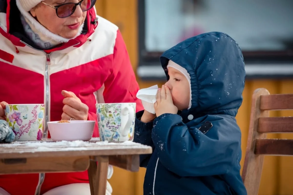 Imunitatea familiei in sezonul rece: plan complet de suplimente pentru parinti si copii