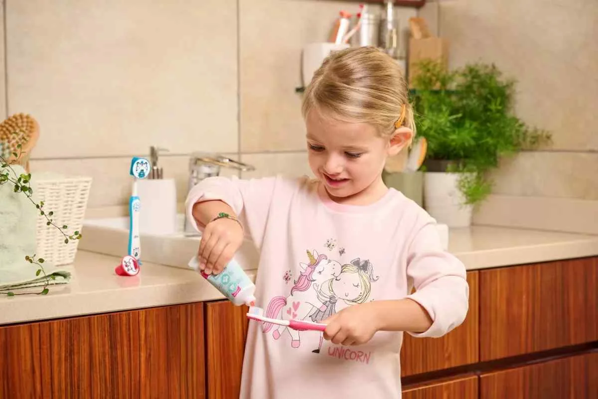 Periuta de dinti Hippo Roz 3-6 ani +, 1 bucata, Chicco