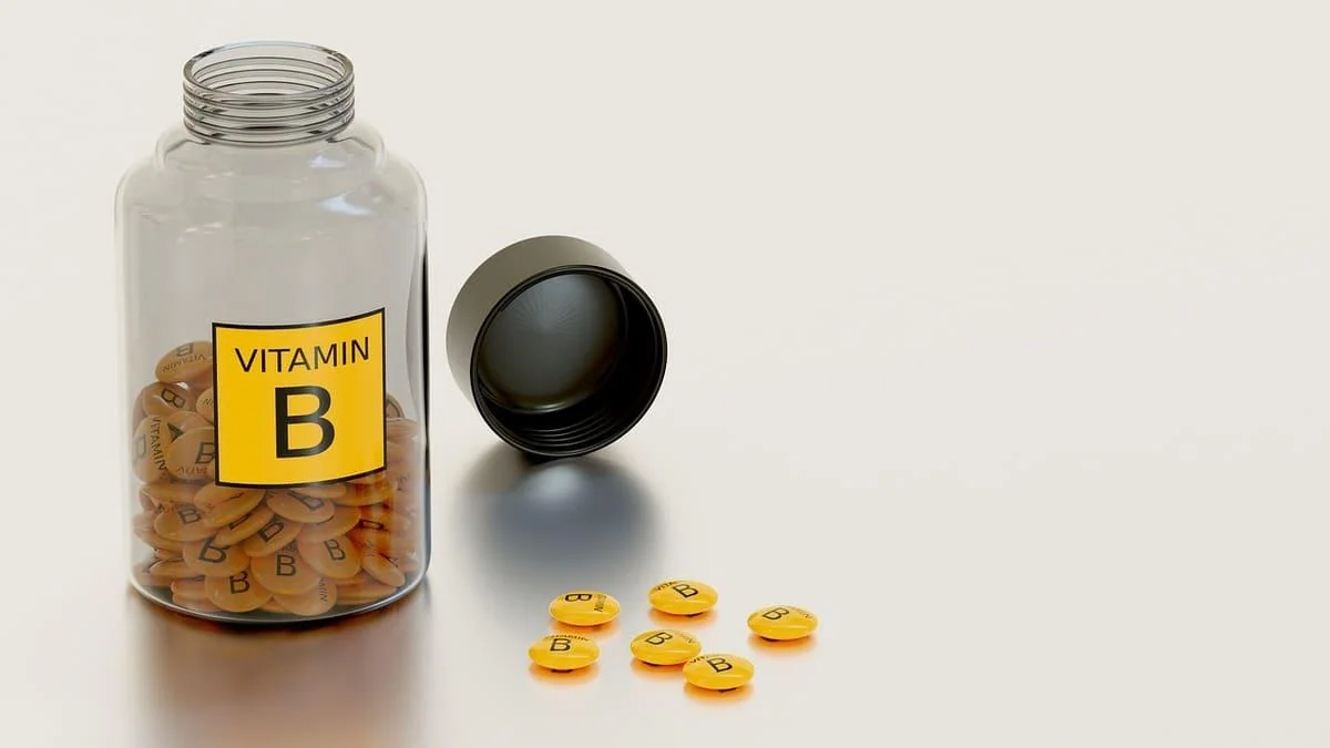 Vitamina B2 (riboflavina): beneficii, surse, rol