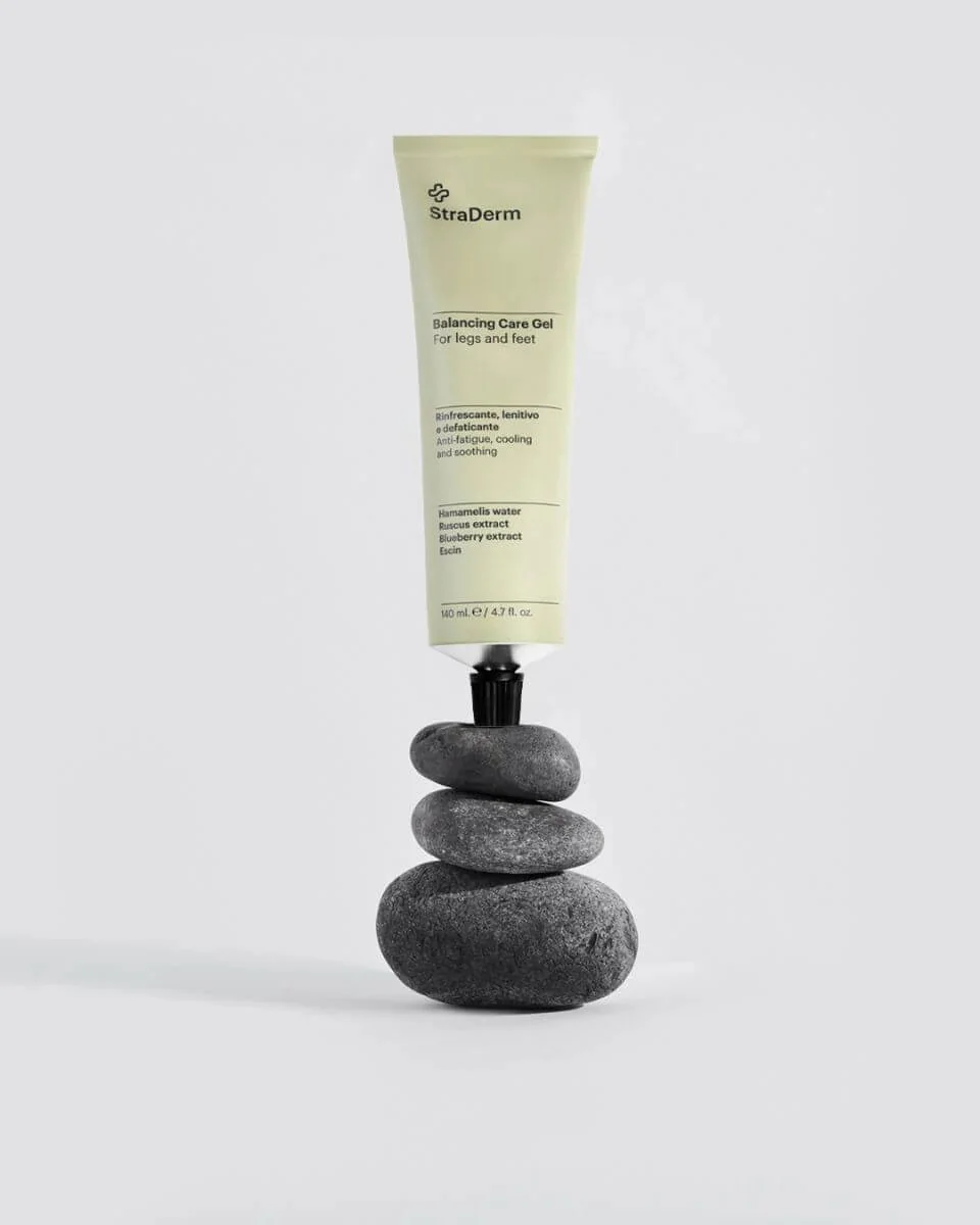 Gel racoritor pentru ingrijirea picioarelor, 140ml, StraDerm