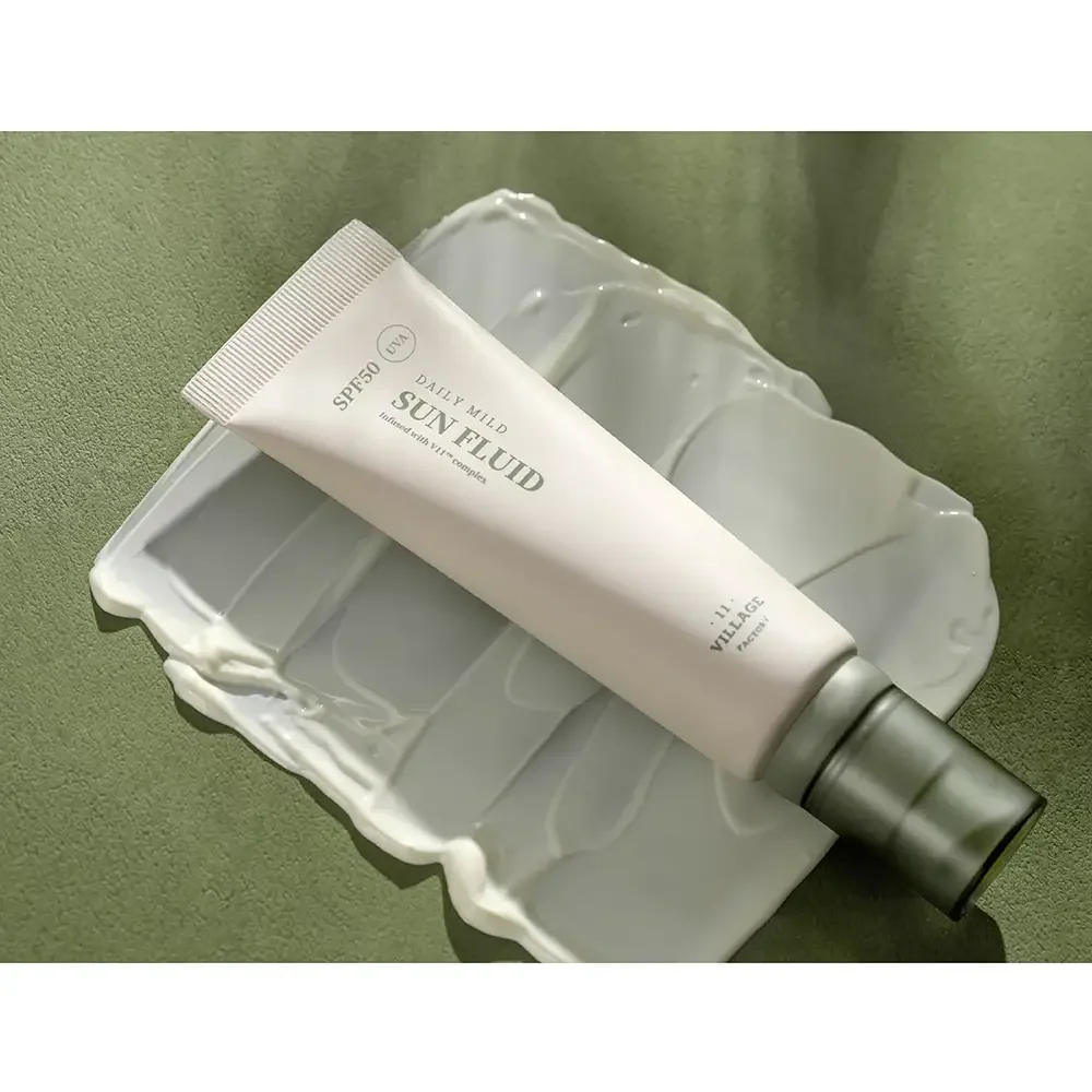 Fluid cu protectie solara SPF50, 50ml, Village 11 Factory