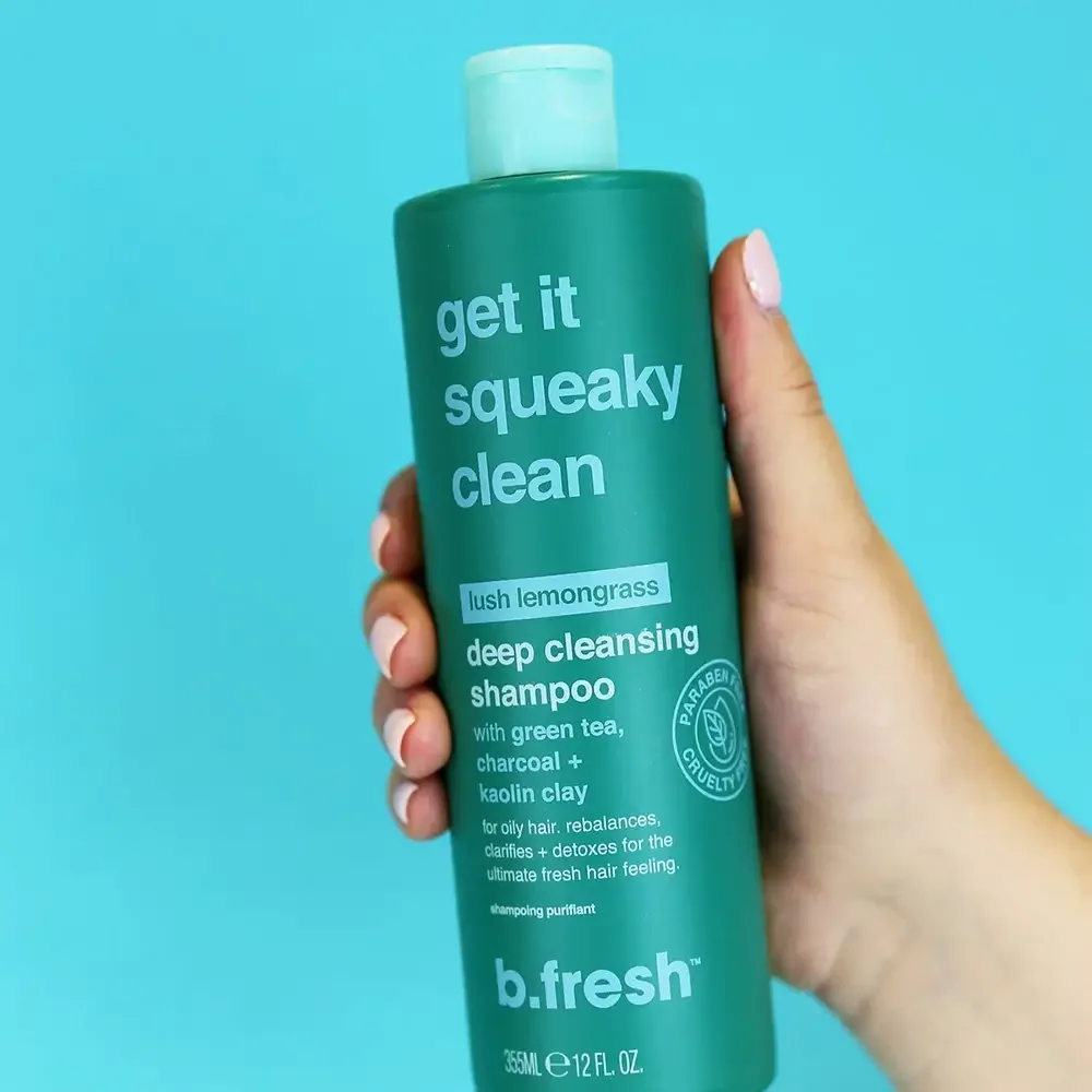 Sampon pentru par gras cu ceai verde si carbune activ Get It Squeaky Clean, 335ml, B.fresh