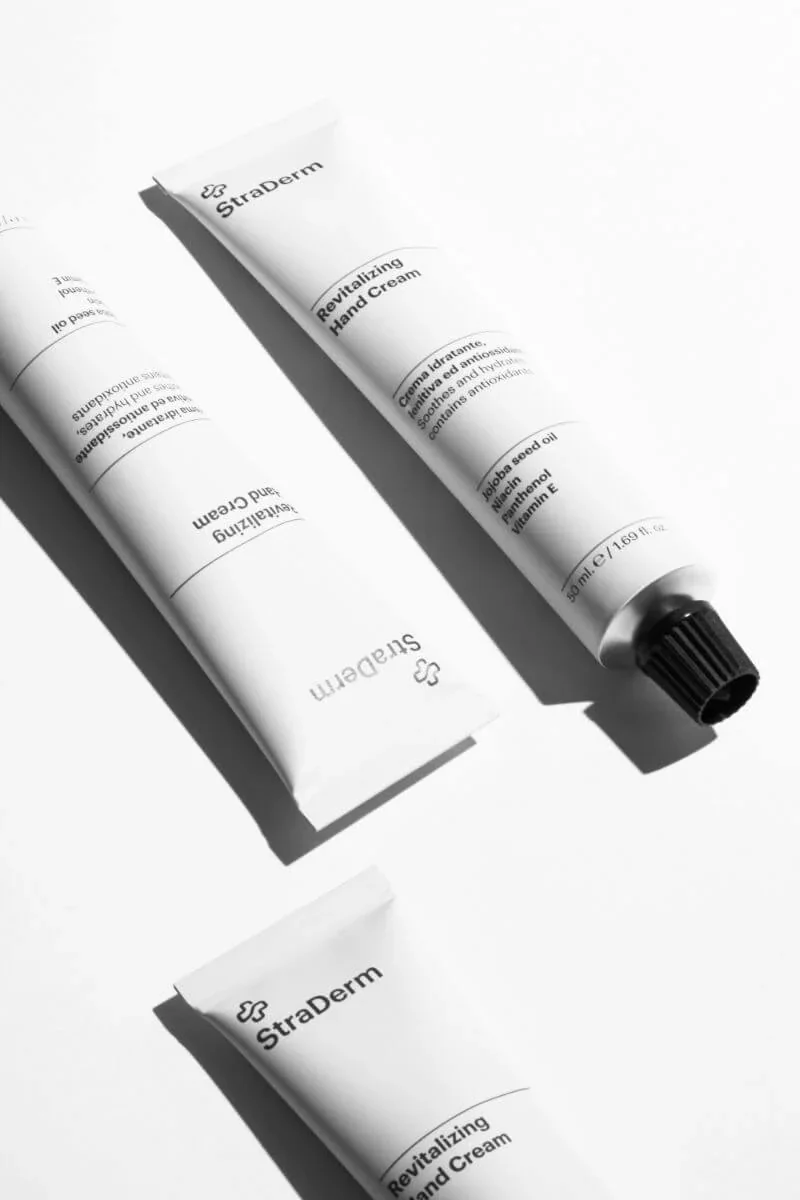 Crema hidratanta pentru maini cu textura usoara, 50ml, StraDerm