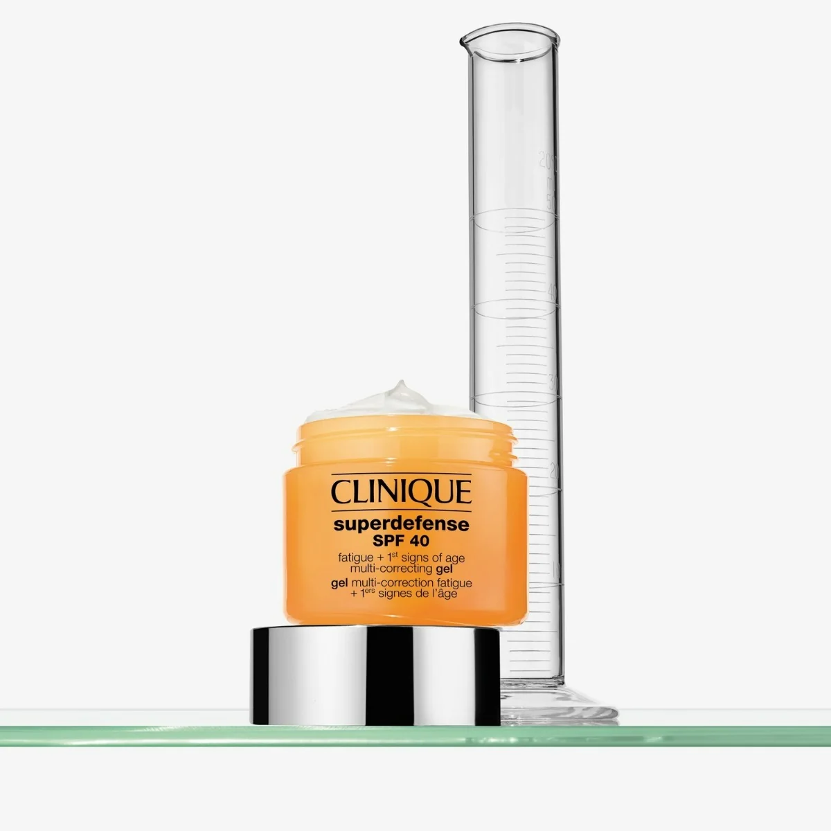 Crema multicorectoare Superdefense SPF 40, 30ml, Clinique