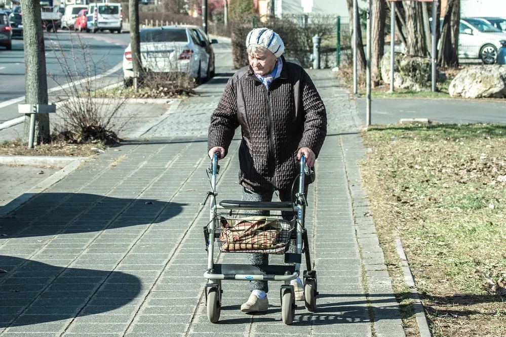 Boala Alzheimer: cauze, simptome, tratament