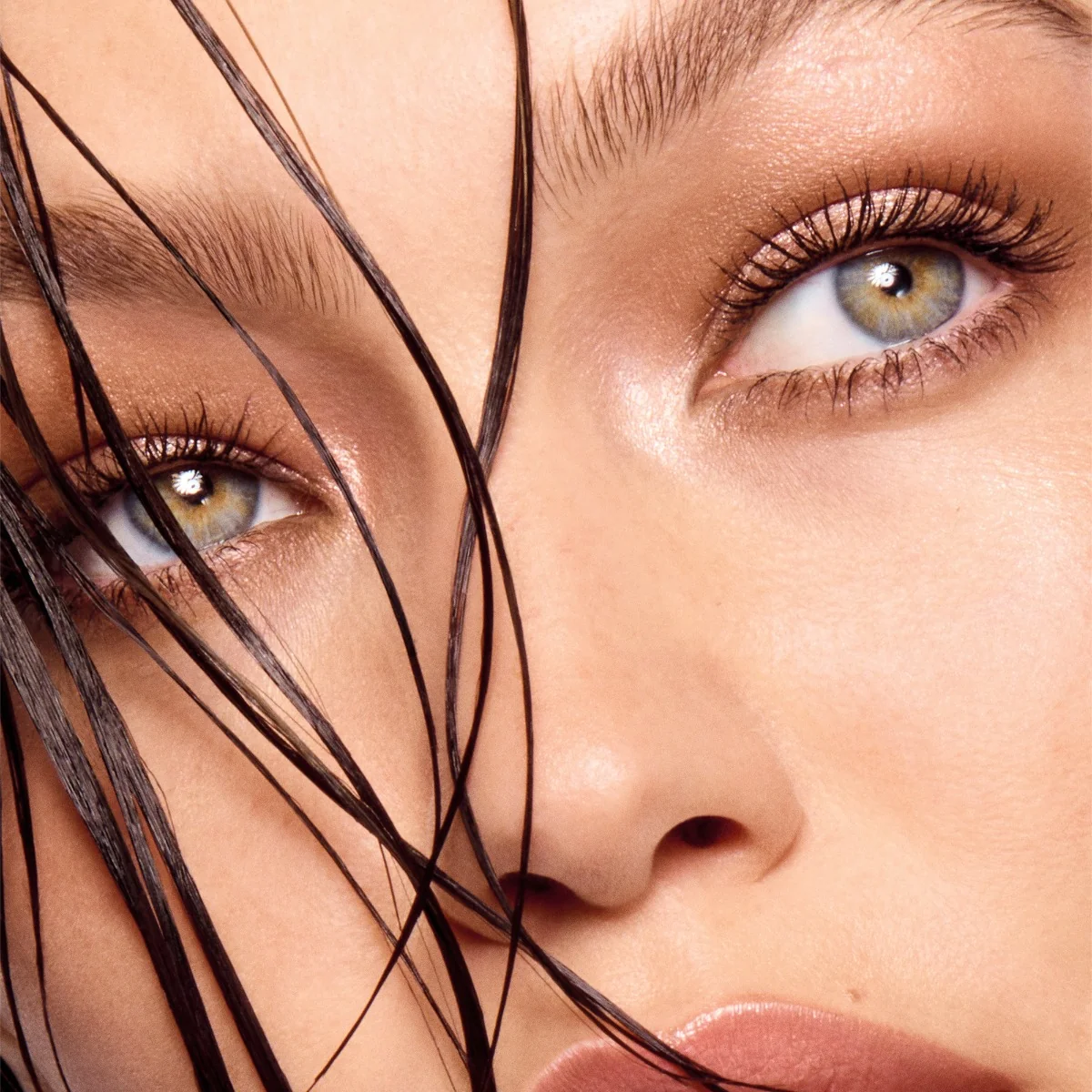 Mascara pentru gene alungite si volum intens Lash Sensational Body, 9ml, Maybelline