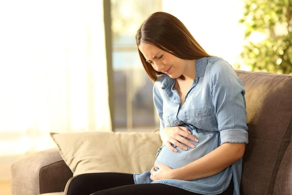 Dureri de stomac in sarcina: Cand trebuie sa apelezi la medic?