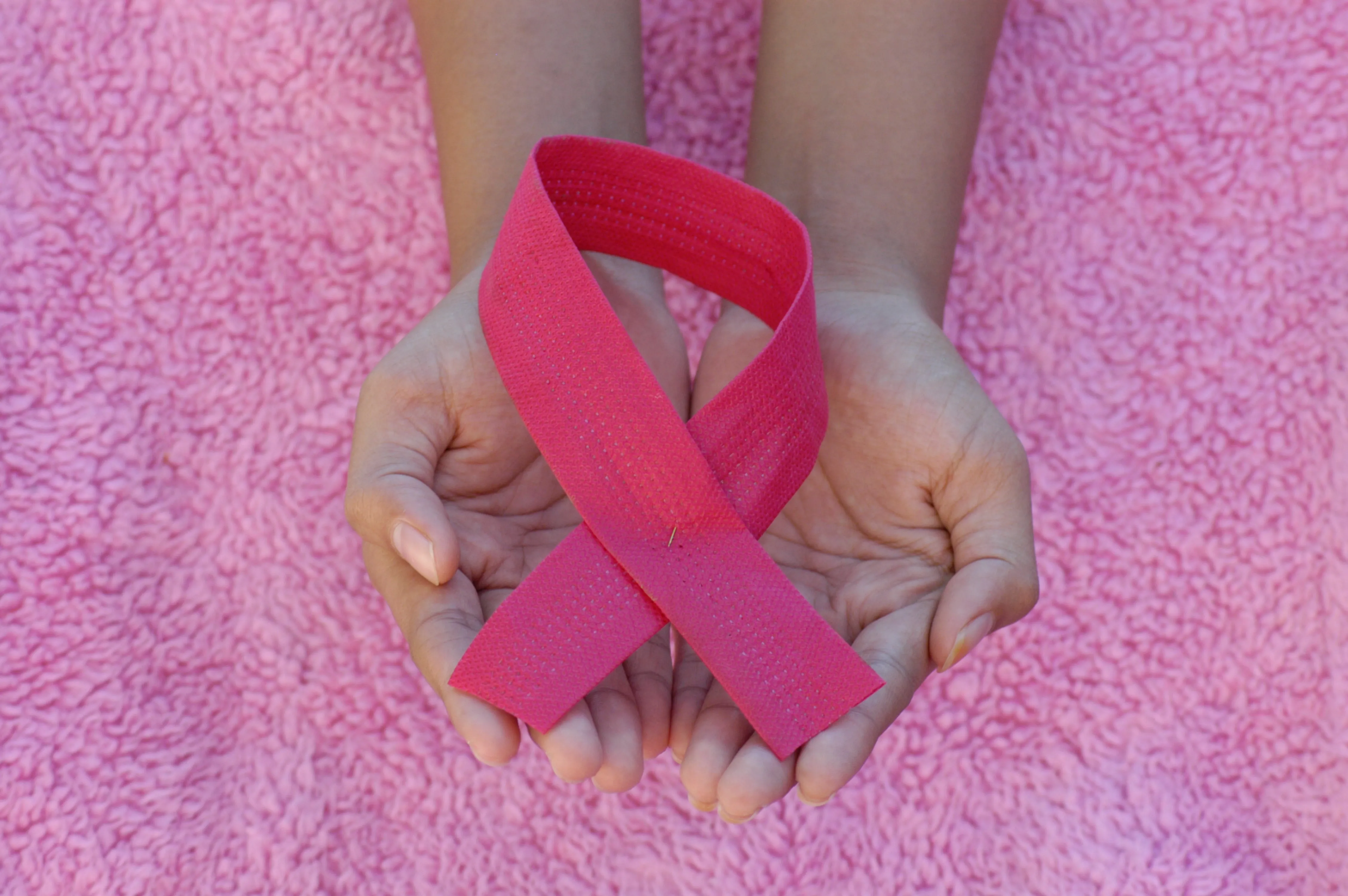 Cancerul de col uterin: Cauze, manifestari si optiuni de tratament