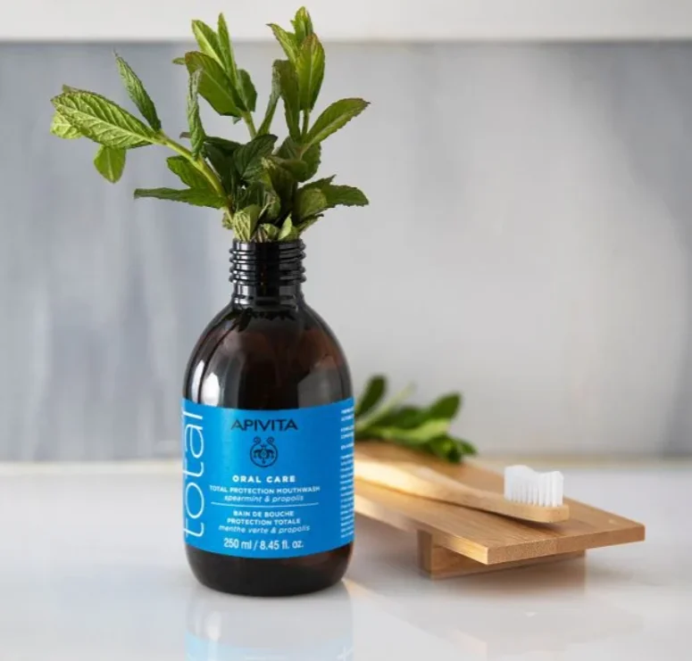 Apivita Apa de gura cu menta si propolis, 250ml