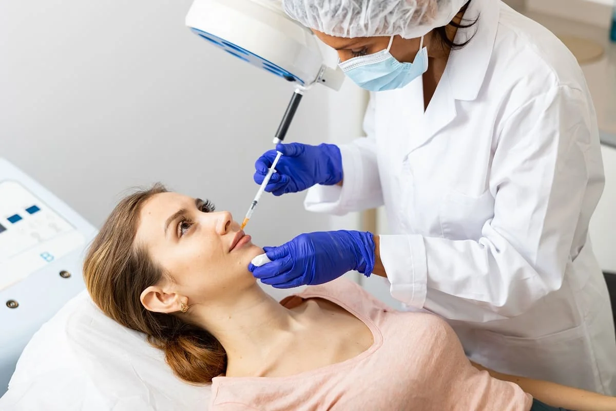 Russian lips: tehnica, avantaje, recuperare