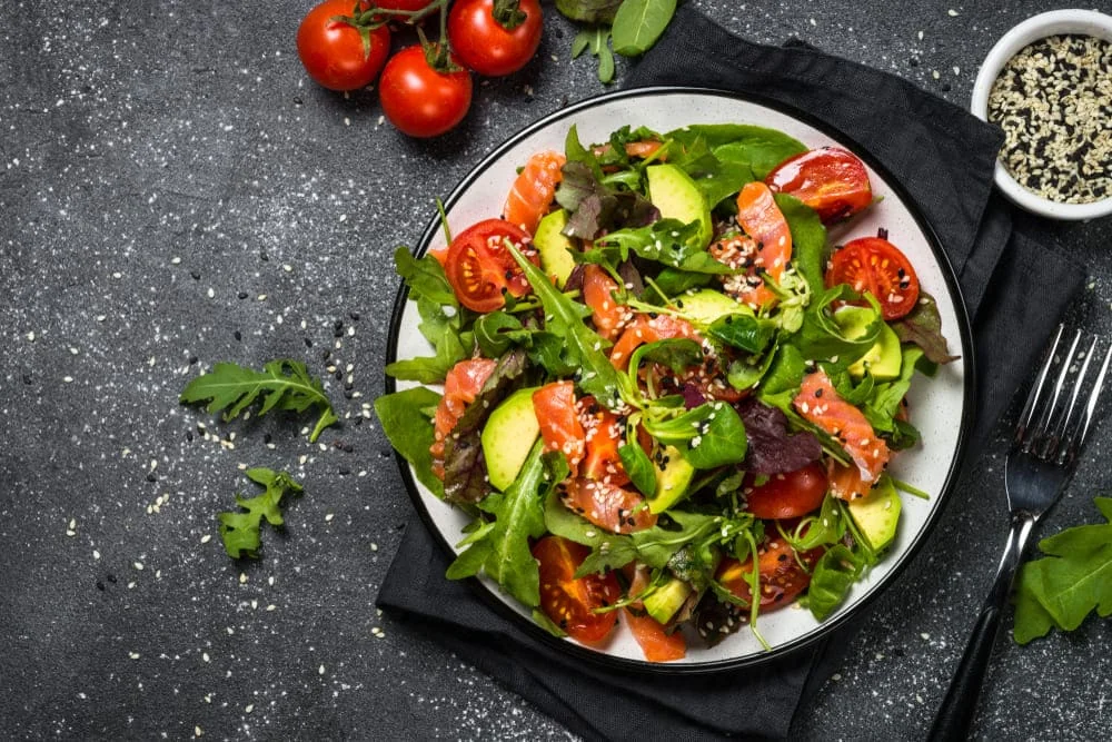 Salata cu somon