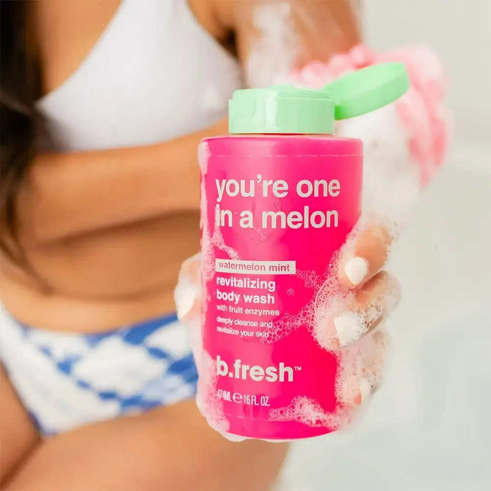 Gel de dus revigorant You're one in a melon, 473ml, B.fresh